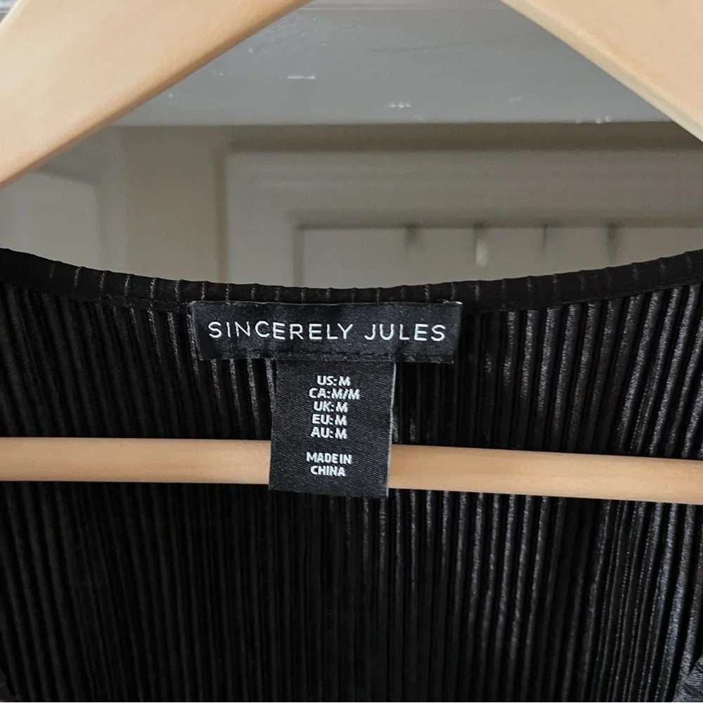 Shiny Ribbed Top - Picture 2 of 3